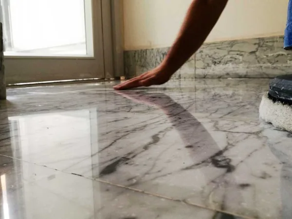 Cura della Casa e Superfici Pregiate - Colorificio Nelli Milano